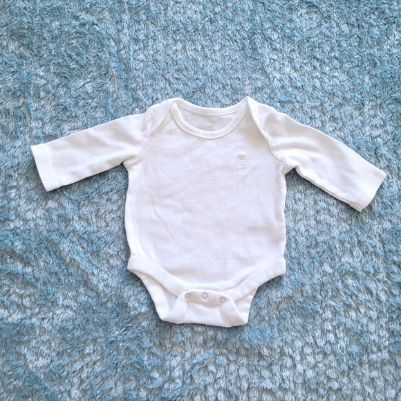2/$5 Baby Gap Long Sleeve Onsie with Teddy Bear Detail. - Picture 1 of 3